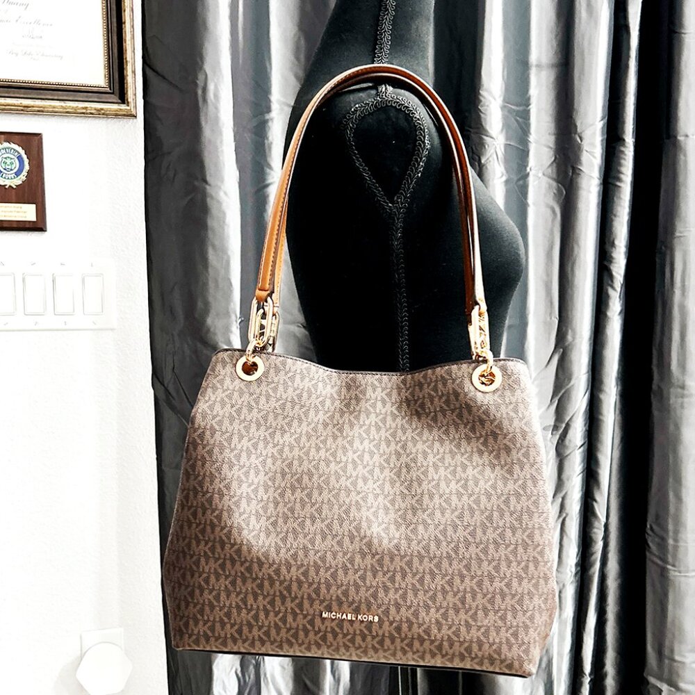 Michael Kors Kensington Large Logo Shoulder Tote Retail $358 Clearance Sale - Picture 4 of 15